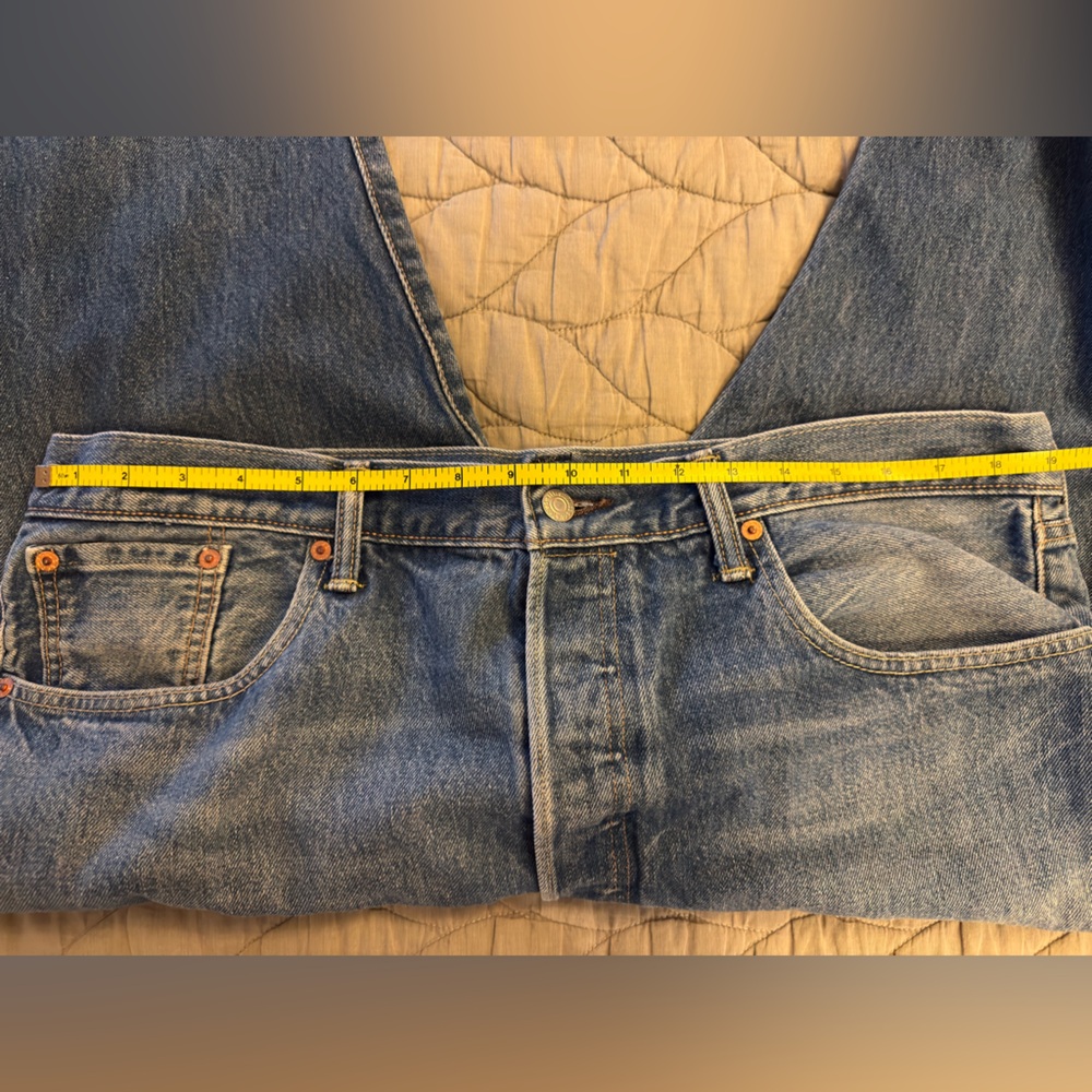 Levi's - Picture 8 of 10